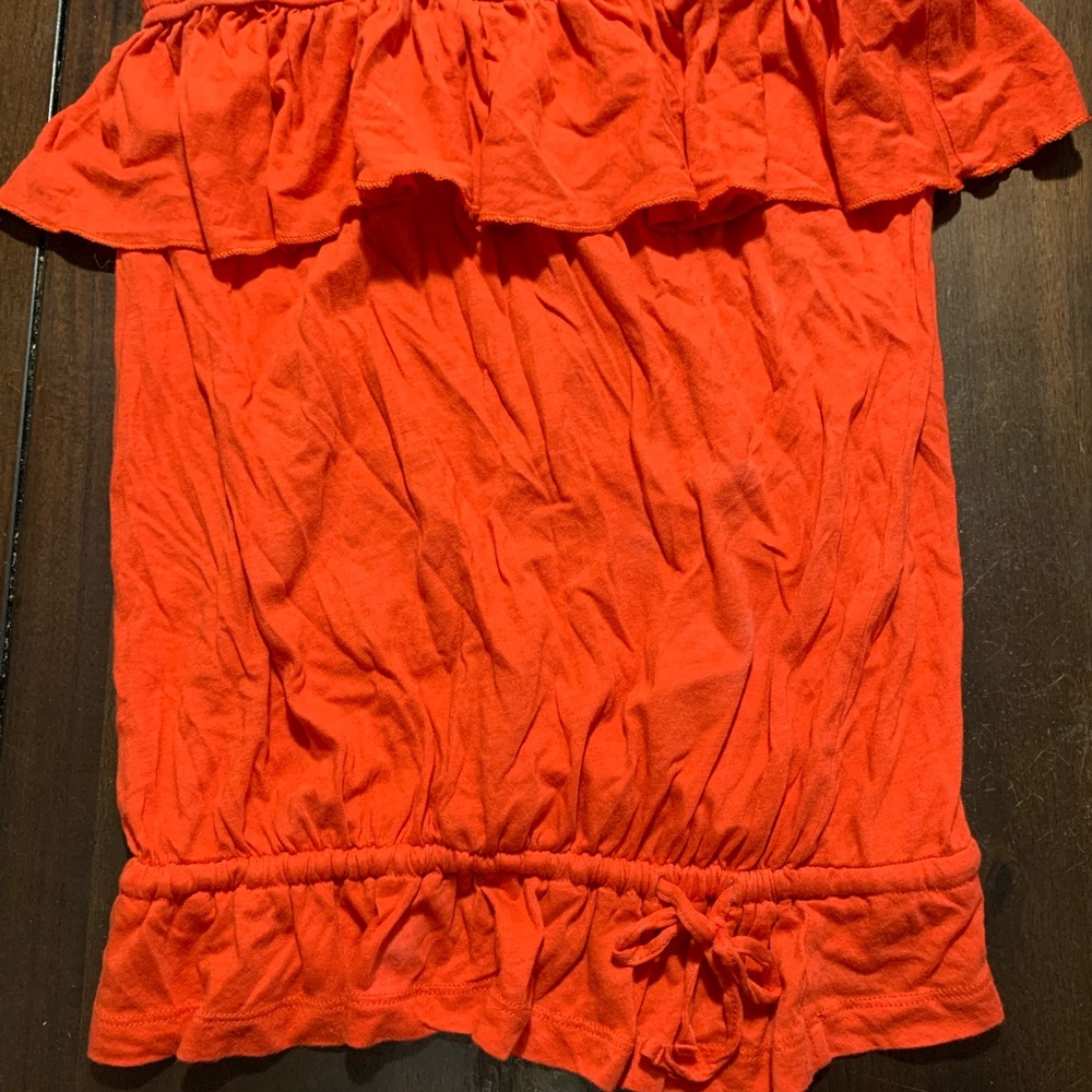 Gap size small top. Strapless top. Smoke free home.